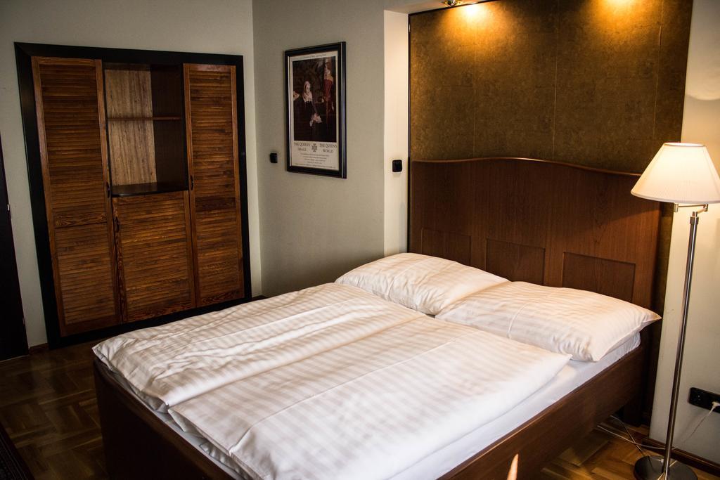 Continental 3* Plzen