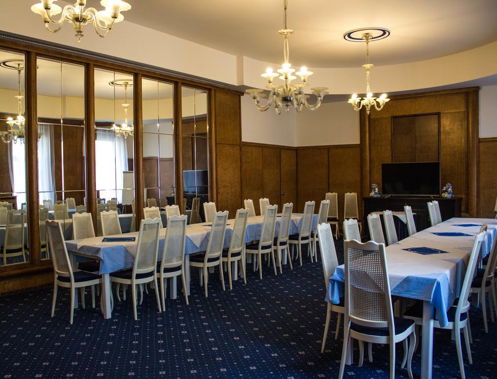 Continental Hotel 3*